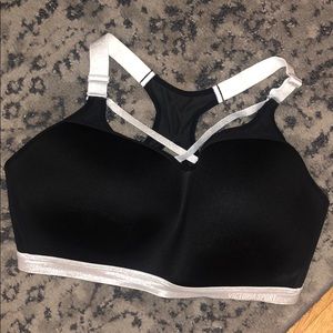 VS Sports Bra
